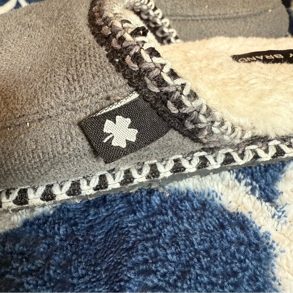 Lucky Brand Kids Faux Fur Memory Foam Slippers Gray Cozy House Shoes Size 2/3
